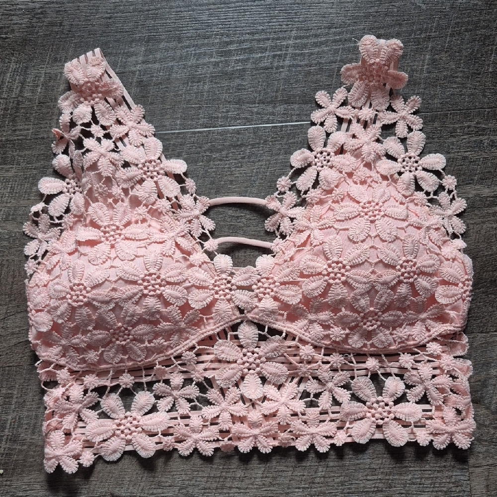 Floral Lace Bralette in Pink